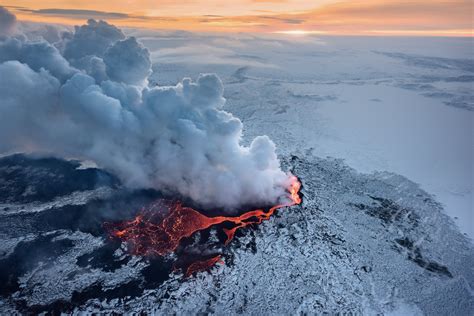 ice landic twitter|twitter iceland volcano.